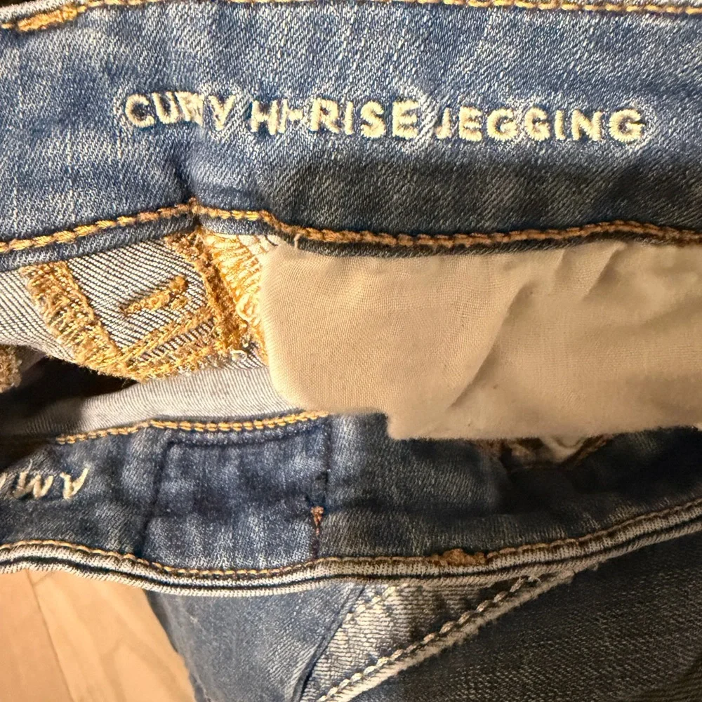 American Eagle Outfitters High Rise Jegging - Picture 4 of 4